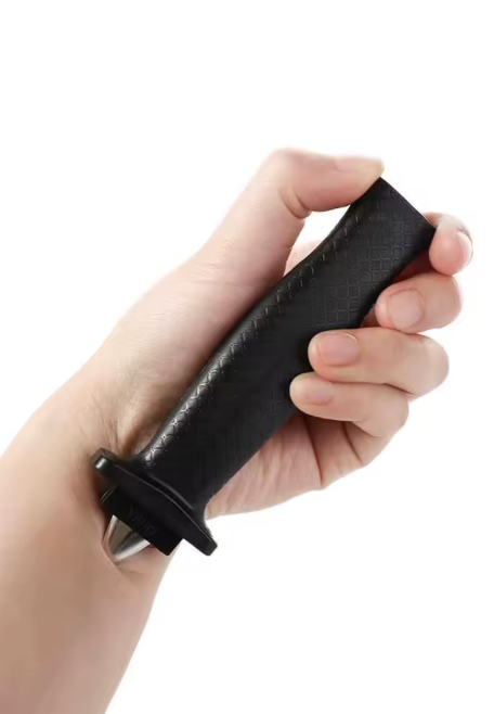 Retractable plastic dagger